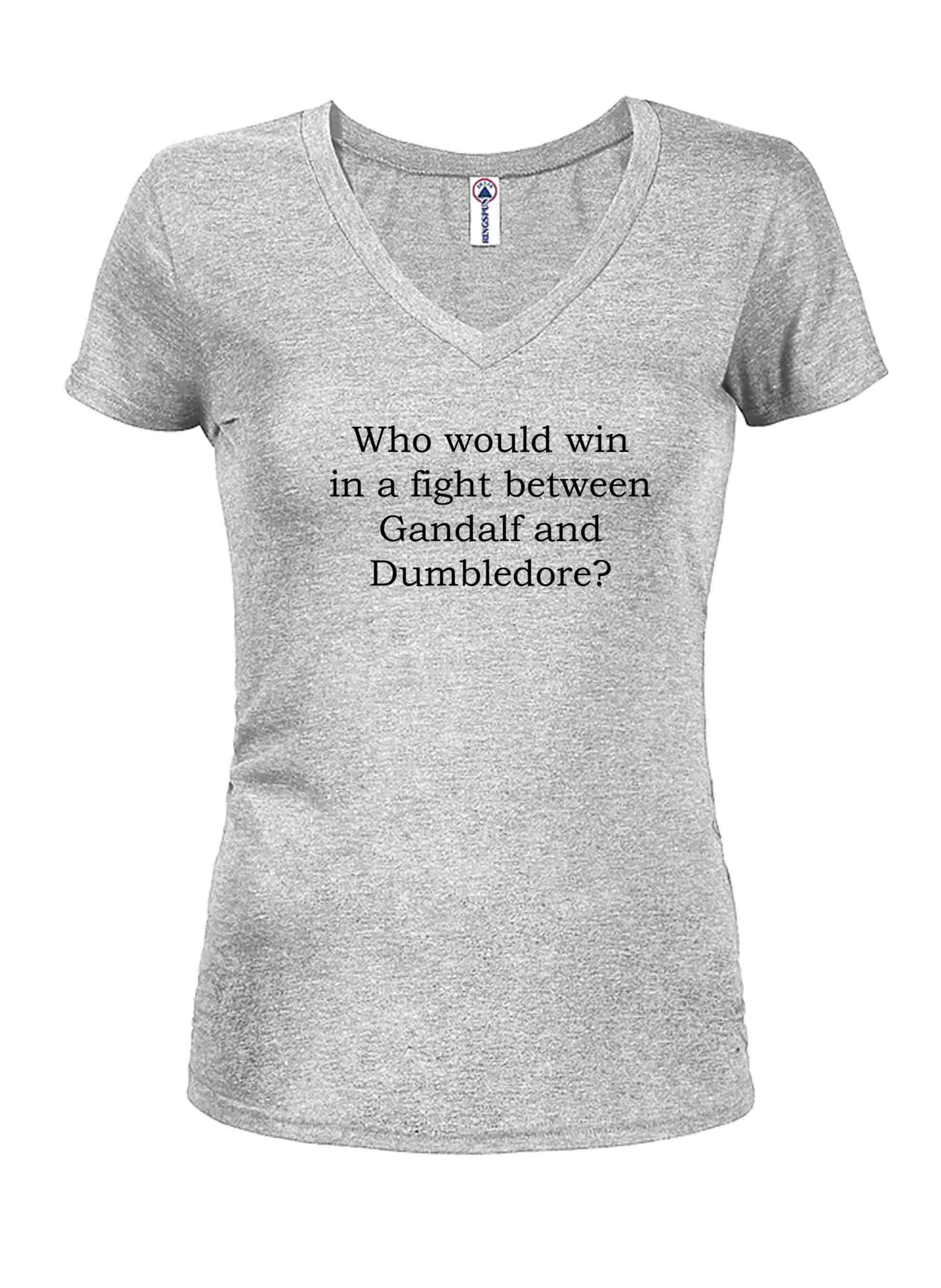 Who would win in a fight between Gandalf and Dumbledore? T-Shirt