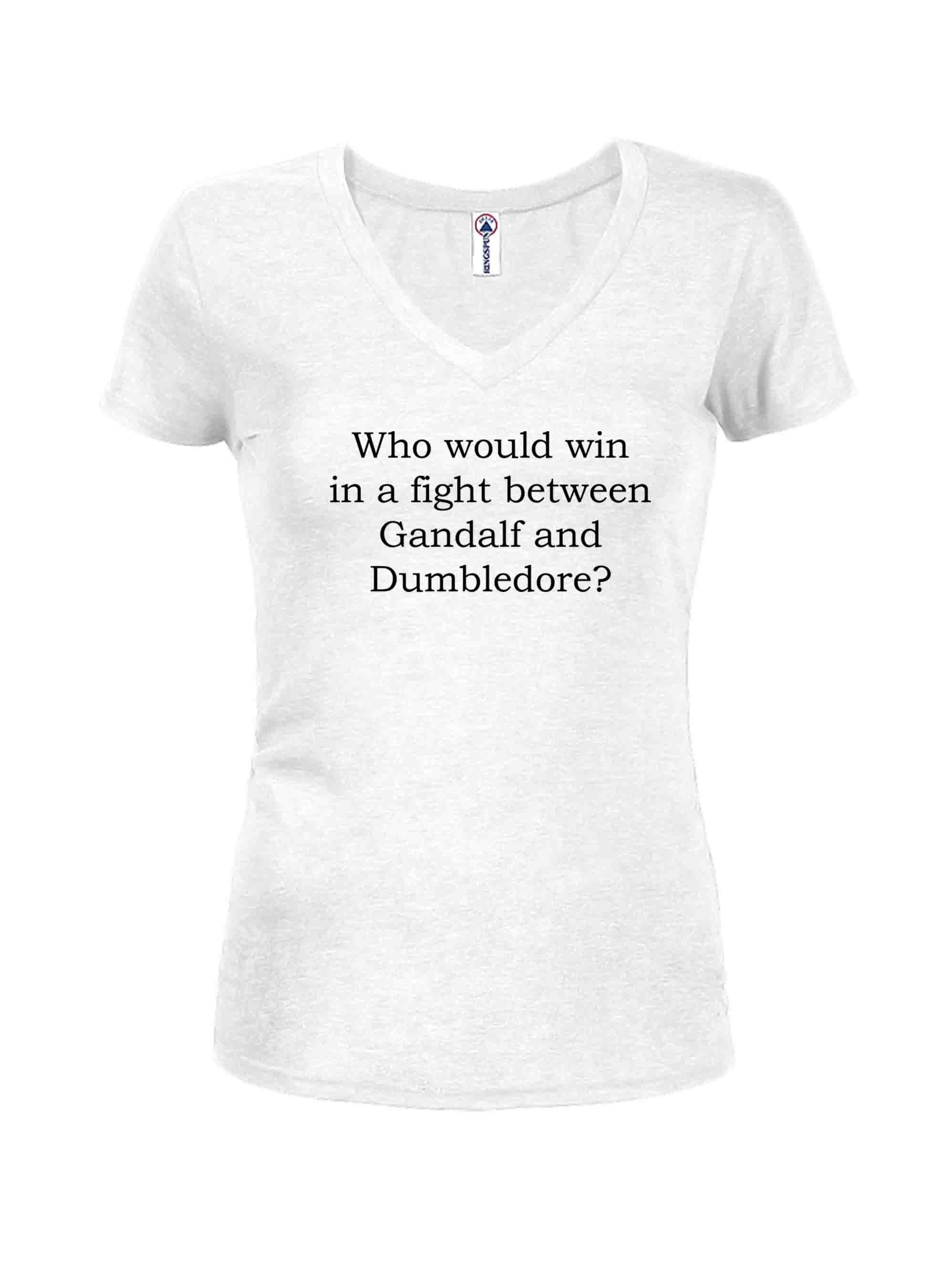 Who would win in a fight between Gandalf and Dumbledore? T-Shirt